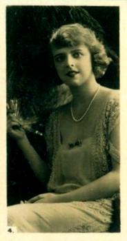 1932 Marcovitch  Beauties #4 Woman with a glass in right hand Front