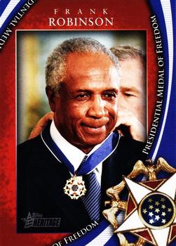 2009 Topps American Heritage Heroes - Presidential Medal of Freedom #MOF-23 Frank Robinson Front