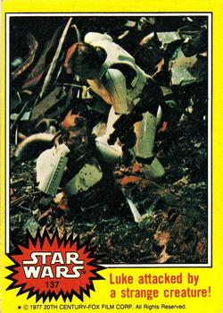 1977 Topps Star Wars #137 Luke attacked by a strange creature! Front