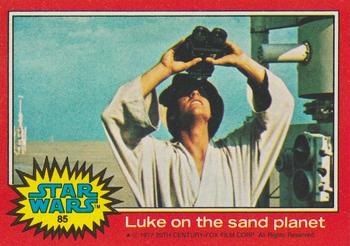 1977 Topps Star Wars #85 Luke on the sand planet Front