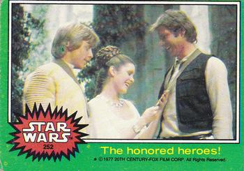 1977 Topps Star Wars #252 The honored heroes! Front