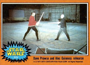 1977 Topps Star Wars #319 Dave Prowse and Alec Guinness rehearse Front