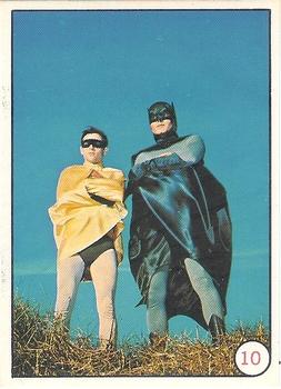 1967 Scanlens Bat Laffs #10 Batman and Robin Front