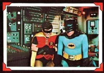 1966 Topps Batman Riddler Back #13 A Dual Decision Front