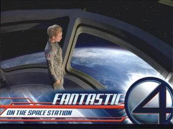 2005 Upper Deck Fantastic Four #14 On the Space Station Front