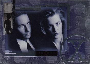 2005 Inkworks X-Files Connections #1 Mulder + Scully Front