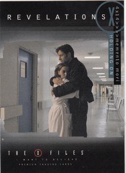 2008 Inkworks X-Files I Want to Believe #62 Holding On Front