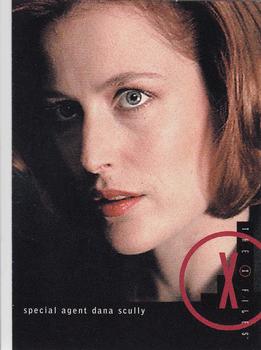 2002 Inkworks X-Files Season 8 #65 Special Agent Dana Scully Front