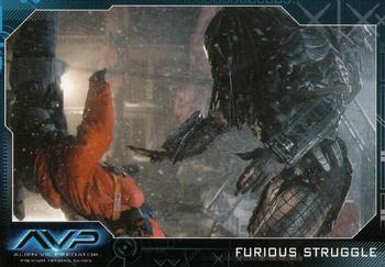 2004 Inkworks Alien vs. Predator #22 Furious Struggle Front
