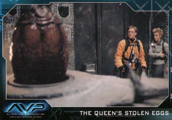 2004 Inkworks Alien vs. Predator #24 The Queen's Stolen Eggs Front
