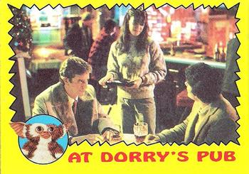 1984 Topps Gremlins #10 At Dorry's Pub Front