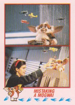 1990 Topps Gremlins 2: The New Batch #33 Mistaking a Mogwai Front