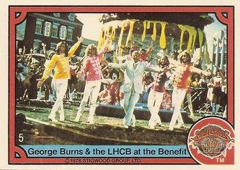 1978 Donruss Sgt. Pepper's Lonely Hearts Club Band #5 George Burns & the LHCB at the Benefit Front