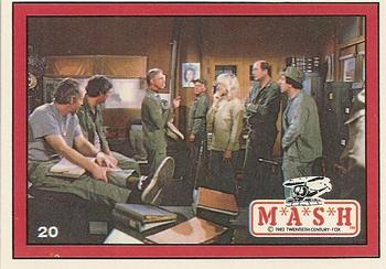 1982 Donruss M*A*S*H #20 Meeting in Colonel Potter's office Front
