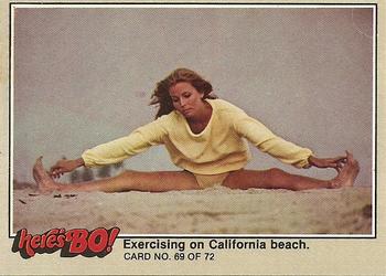1981 Fleer Here's Bo! #69 Exercising on California beach. Front