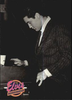 1992 The River Group The Elvis Collection #550 During a break in filming of his 1961 motion... Front