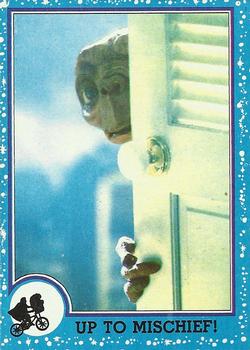 1982 Topps E.T. The Extraterrestrial #23 Up to Mischief! Front