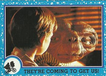 1982 Topps E.T. The Extraterrestrial #38 They're Coming To Get Us! Front