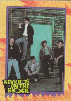 1989 Topps New Kids on the Block #4 Bookin' Front