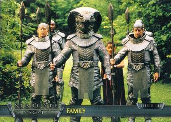 2001 Rittenhouse Stargate SG-1 Premiere Edition #32 Family Front