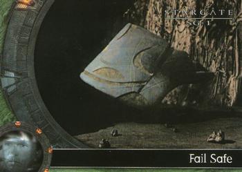 2003 Rittenhouse Stargate SG-1 Season 5 #52 An enormous asteroid is spotted on a collision Front