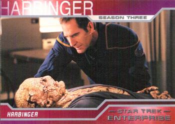 2004 Rittenhouse Star Trek Enterprise Season 3 #206 T'Pol's examination of the alien's lifepod led Front
