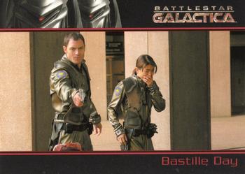 2006 Rittenhouse Battlestar Galactica Season One #17 Helo and Boomer entered a silent Caprican city Front