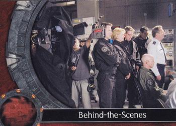 2007 Rittenhouse Stargate SG-1 Season 9 #69 The cast try to regain their composure before Front
