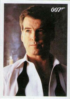 2009 Rittenhouse James Bond Archives #60 James Bond in Die Another Day Front