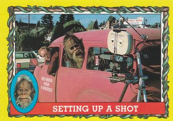 1987 Topps Harry and the Hendersons #72 Setting Up a Shot Front