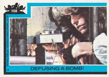 1977 Topps Charlie's Angels #108 Defusing A Bomb! Front