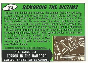1994 Topps Mars Attacks #33 Removing the Victims Back