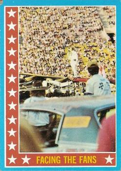 1974 Topps Evel Knievel #13 Facing the Fans Front
