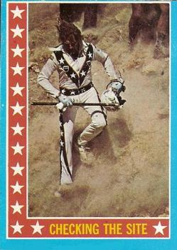 1974 Topps Evel Knievel #19 Checking the Site Front