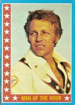 1974 Topps Evel Knievel #60 Man of the Hour Front