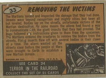 1962 Topps Mars Attacks #33 Removing the Victims Back