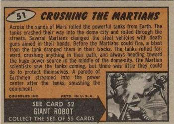 1962 Topps Mars Attacks #51 Crushing the Martians Back