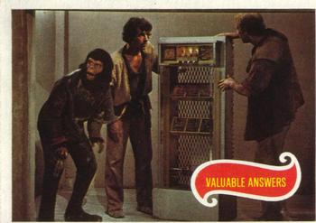 1975 Topps Planet of the Apes #22 Valuable Answers Front