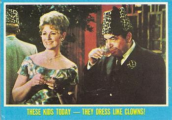 1976 Topps Happy Days #8 These Kids Today - They Dress Like Clowns! Front
