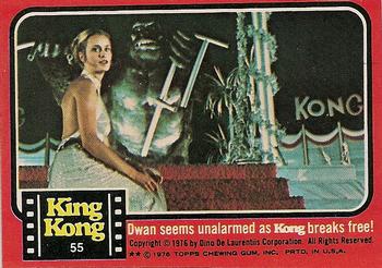 1976 Topps King Kong #55 Dwan seems unalarmed as Kong breaks free! Front