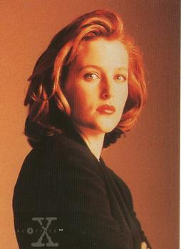 1996 Topps The X-Files Season Three #4 Scully, Dana Katherine Front