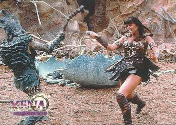 1998 Topps Xena: Warrior Princess #15 In the Thick of Battle Front
