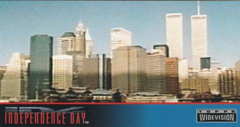 1996 Topps Widevision Independence Day #19 The famed New York City skyline Front