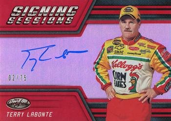 2018 Panini Certified - Signing Sessions Red #SS-TL Terry Labonte Front