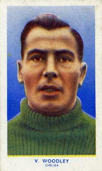 1939 R & J Hill Famous Footballers Series 1 #25 Vic Woodley Front