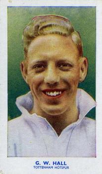 1939 R & J Hill Famous Footballers Series 1 #28 Willie Hall Front