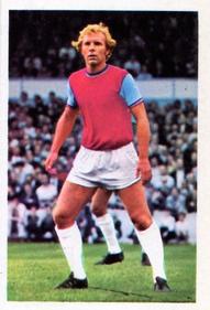 1971-72 FKS Publishers Wonderful World of Soccer Stars Stickers #311 Bobby Moore Front