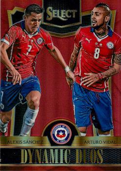 2015-16 Panini Select - Dynamic Duos Red Prizm #DD-4 Alexis Sanchez / Arturo Vidal Front