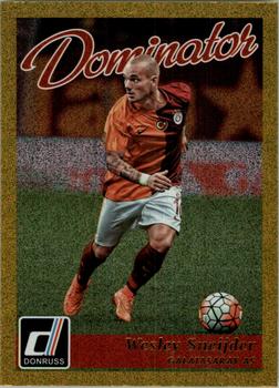 2016-17 Donruss - Dominators Gold #15 Wesley Sneijder Front