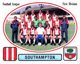 1981-82 Panini Football 82 (UK) #220 Team Group Front